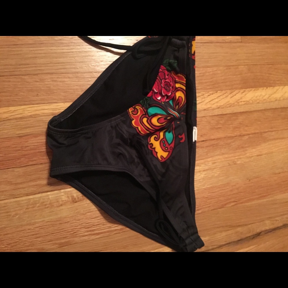 Bikini bottom